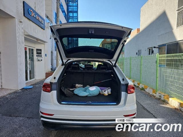 Audi Q8 (4M) Premium, 2022 8