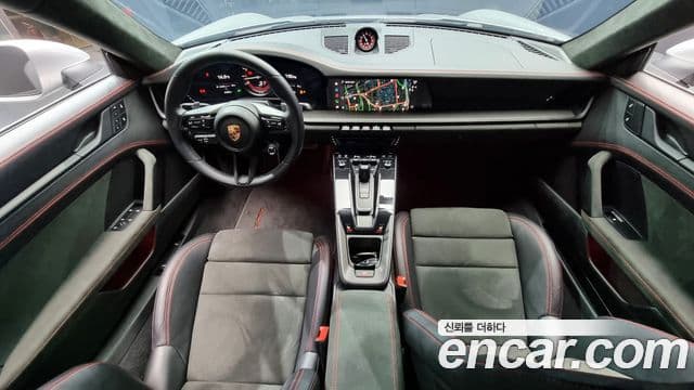 Porsche 911 (992) Carrera 4 GTS, 2023 7