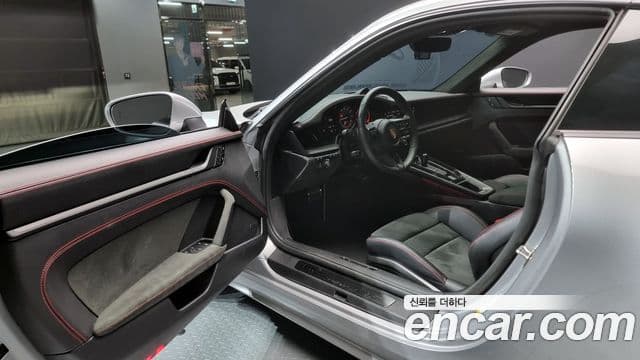 Porsche 911 (992) Carrera 4 GTS, 2023 11