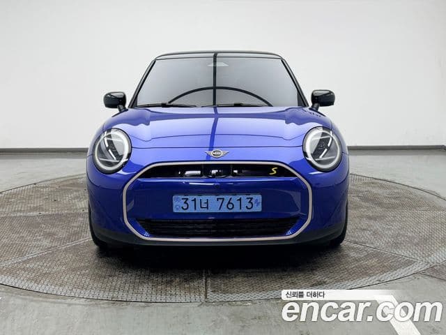 Mini Cooper Электрический (Electric) 4세대 SE favored, 2024 3