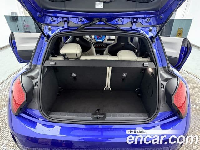 Mini Cooper Электрический (Electric) 4세대 SE favored, 2024 15