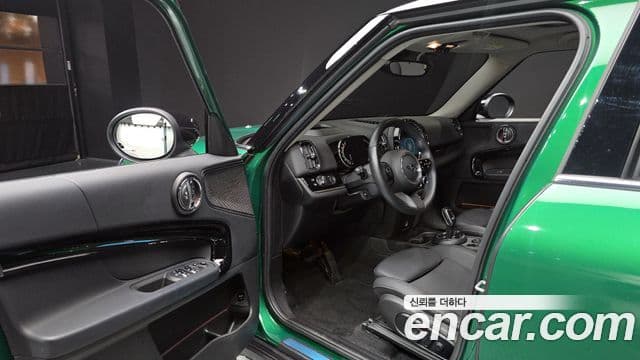 Mini Cooper Countryman 2세대, 2023 10