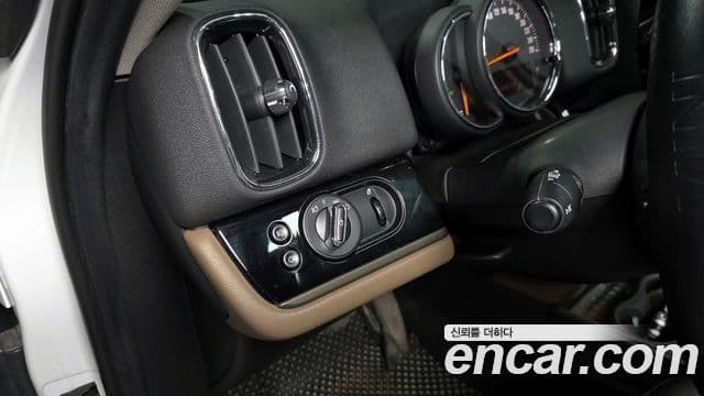 Mini Cooper D Countryman 2세대, 2018 14