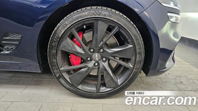 Genesis The / новый New G70, 2021 все фото