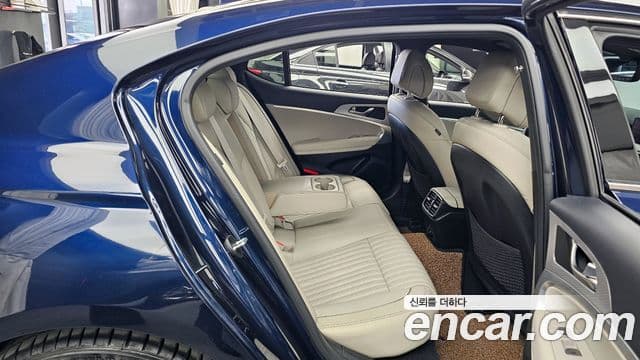 Genesis The / новый New G70, 2021 12