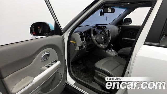 Kia Soul EV, 2018 10