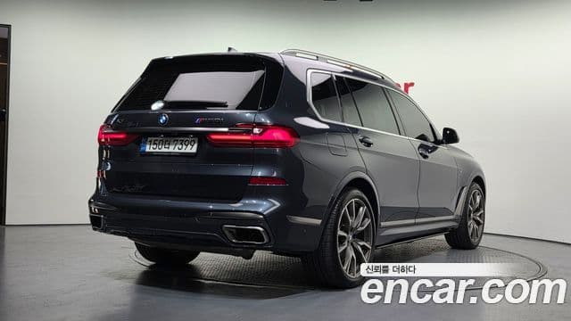 BMW X7 (G07) M50i 6인승, 2022 2