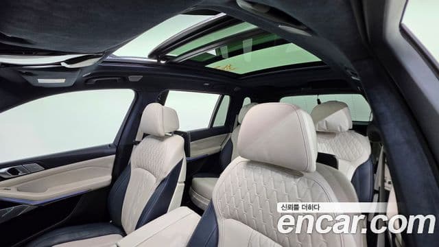 BMW X7 (G07) M50i 6인승, 2022 12