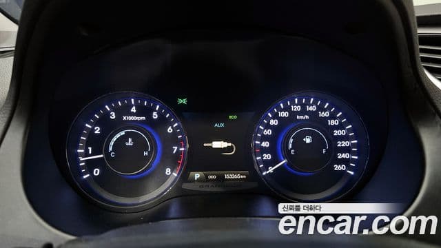 Hyundai Grandeur HG Executive, 2011 8