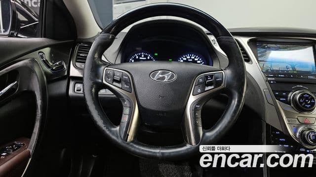 Hyundai Grandeur HG Executive, 2011 13