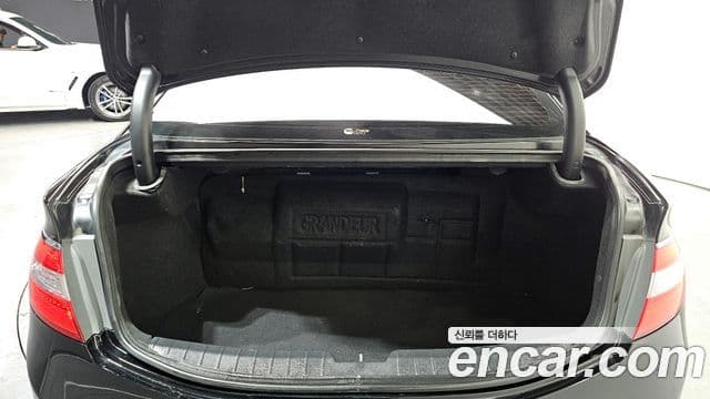 Hyundai Grandeur HG Executive, 2011 20