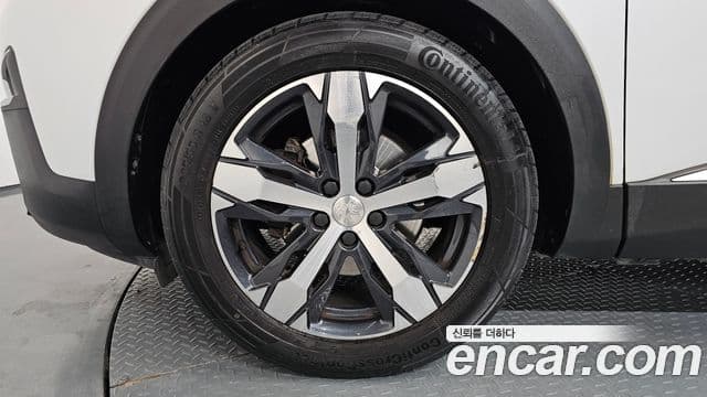 Peugeot 3008 2세대 1.6 BlueHDi Allure, 2018 все фото