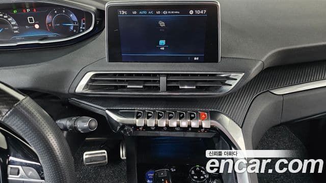 Peugeot 3008 2세대 1.6 BlueHDi Allure, 2018 16