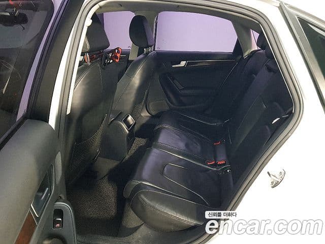 Audi New A4 B8, 2012 11