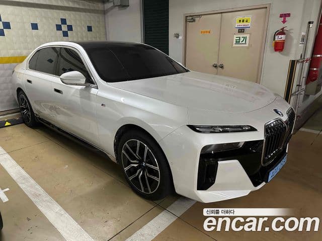 BMW i7 (G70) eDrive 50 M Sport, 2024 3