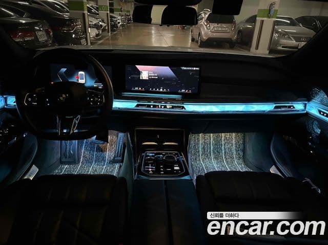BMW i7 (G70) eDrive 50 M Sport, 2024 7