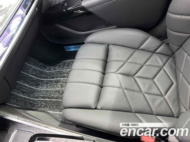 BMW i7 (G70) eDrive 50 M Sport, 2024 17