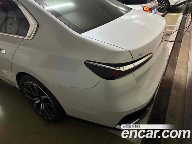 BMW i7 (G70) eDrive 50 M Sport, 2024 19