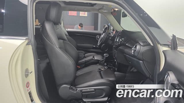 Mini Cooper D 3세대, 2017 11