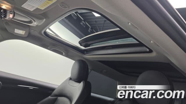 Mini Cooper D 3세대, 2017 19