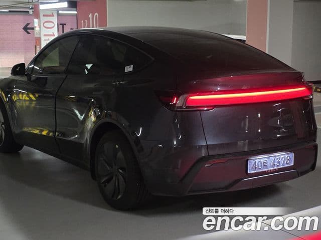 Tesla модель Y, 2025 6