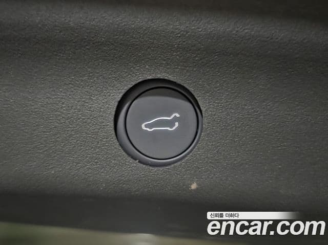 Tesla модель Y, 2025 8