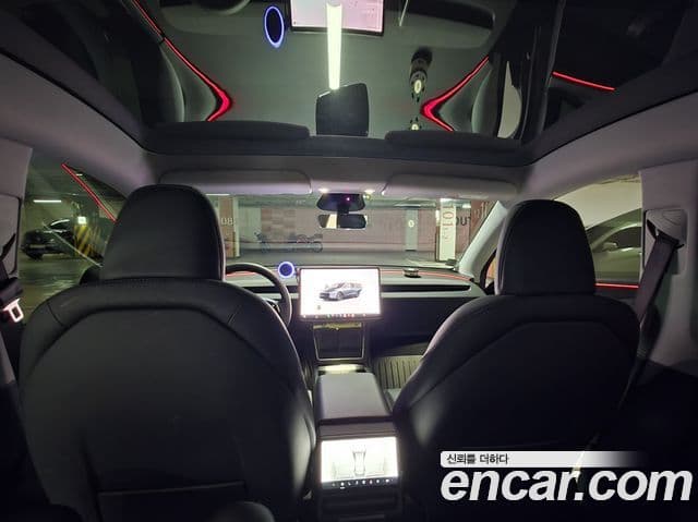 Tesla модель Y, 2025 14