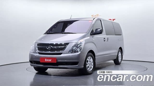 Hyundai Grand Starex CVX Deluxe, 2014 1