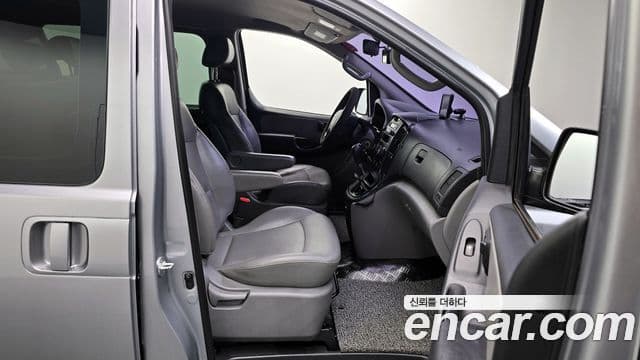 Hyundai Grand Starex CVX Deluxe, 2014 10