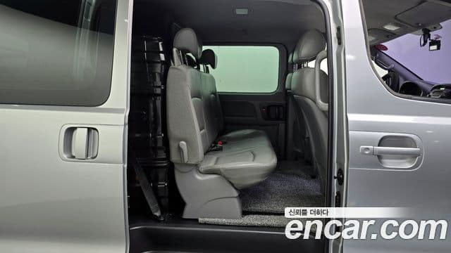 Hyundai Grand Starex CVX Deluxe, 2014 12