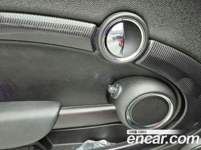 Mini Cooper SD 2세대, 2013 7