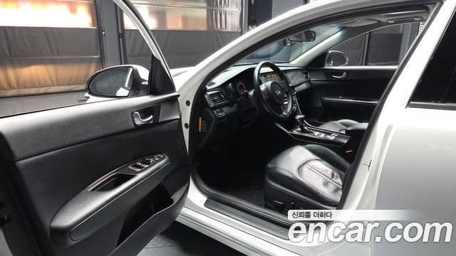 Kia K5 2세대 Prestige, 2016 10