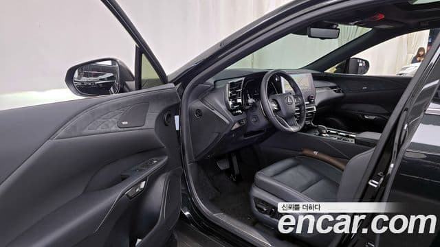 Lexus RX350h 5세대 Luxury, 2025 10