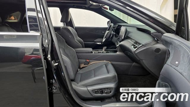 Lexus RX350h 5세대 Luxury, 2025 11
