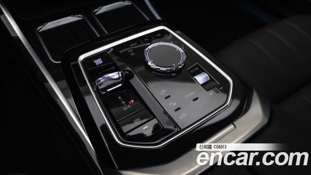 BMW 7시리즈 (G70) 740i xDrive M Sport, 2025 9