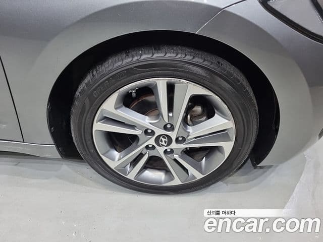 Hyundai Avante AD 1.6 GDI Value Plus, 2018 8