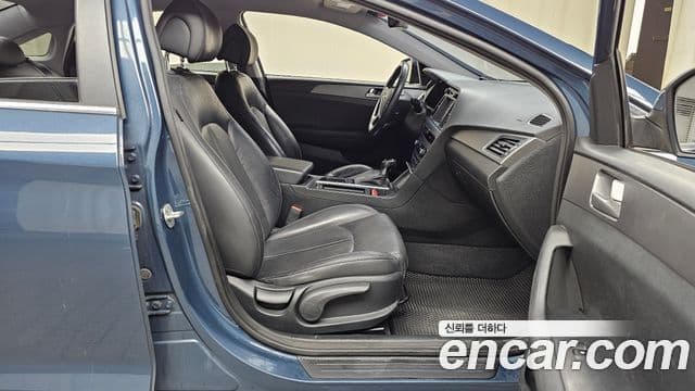 Hyundai LF Sonata Premium, 2015 11