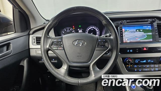 Hyundai LF Sonata Premium, 2015 13
