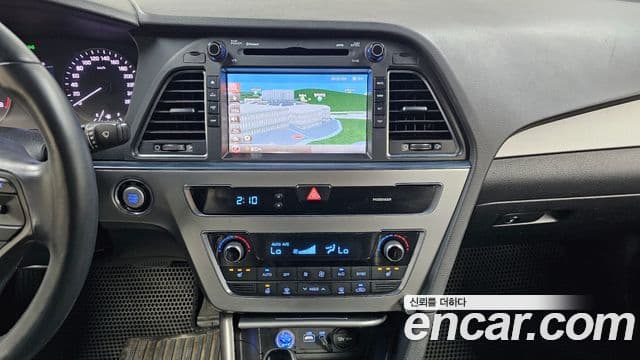 Hyundai LF Sonata Premium, 2015 16