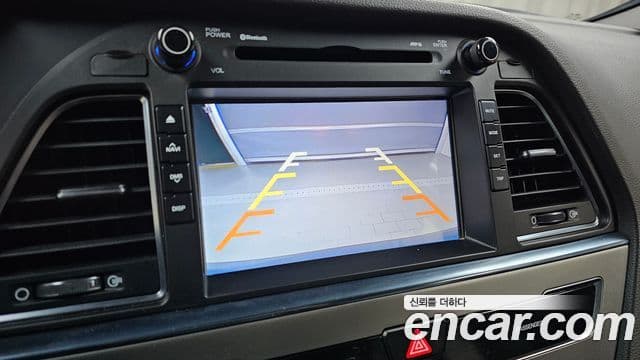 Hyundai LF Sonata Premium, 2015 17