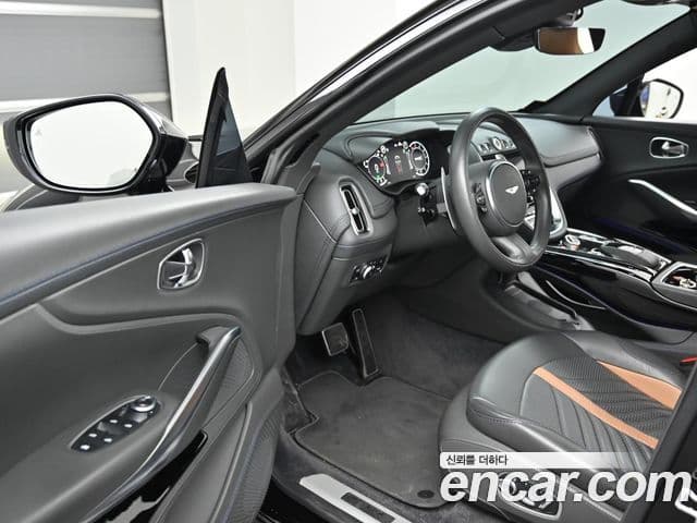 Aston Martin DBX 4.0 V8 707, 2023 11