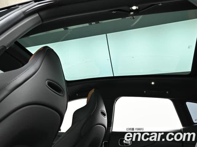 Aston Martin DBX 4.0 V8 707, 2023 18