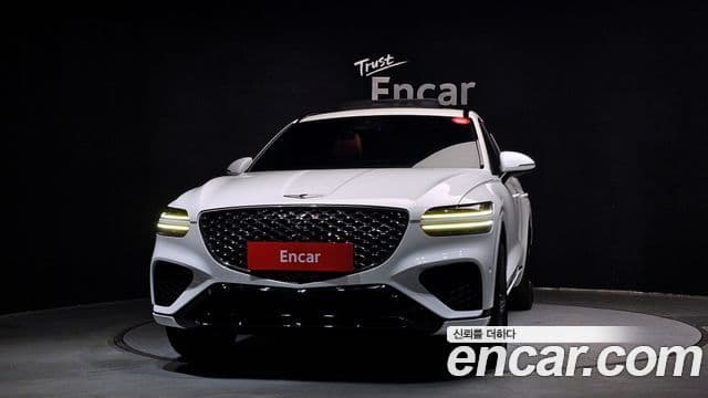 Genesis GV70, 2022 3