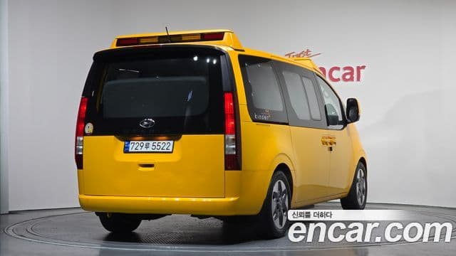 Hyundai Staria 15인승, 2023 2