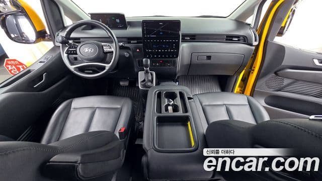Hyundai Staria 15인승, 2023 7