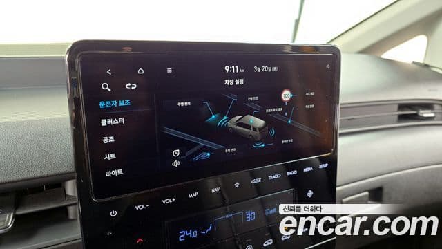 Hyundai Staria 15인승, 2023 16