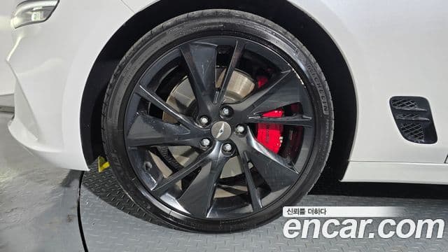 Genesis The / новый New G70, 2021 все фото