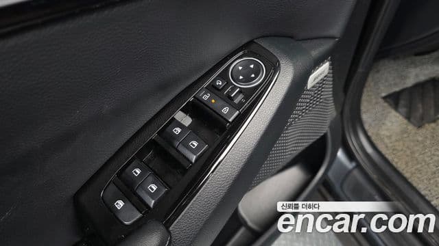 Kia The / новый New Seltos Signature, 2024 13