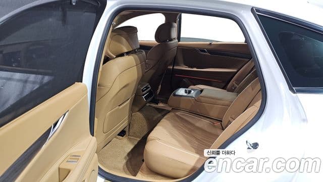 Genesis G80 (RG3) бензин 2.5 турбо AWD, 2025 17