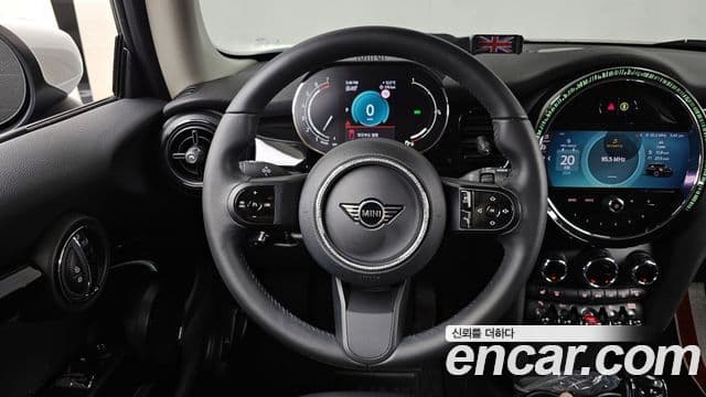 Mini Cooper 3세대, 2023 13